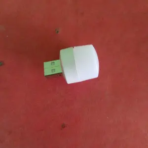 【Dikirim dalam warna acak】Lampu LED Mini USB Portable Lampu Emergency Penerangan Untuk Baca Belajar Tidur cahaya putih hangat