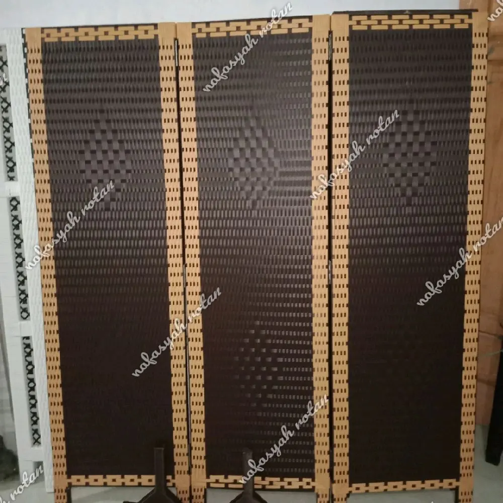 seketsel partisi / sekat ruangan 3 keping pintu