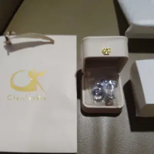 【003Harga telah dibanting, segera di CO】Chard Wake Original Anting Wanita Earrings Buat Perempuan Tunangan Nikah Kawin Zirconia 0.3 Carat Sertifikat GRA Kotak Indah   CWE003