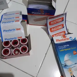 Cleomask by ONEHEALTH Masker Medis Surgical Facemask Earloop 3 Ply isi 50pcs