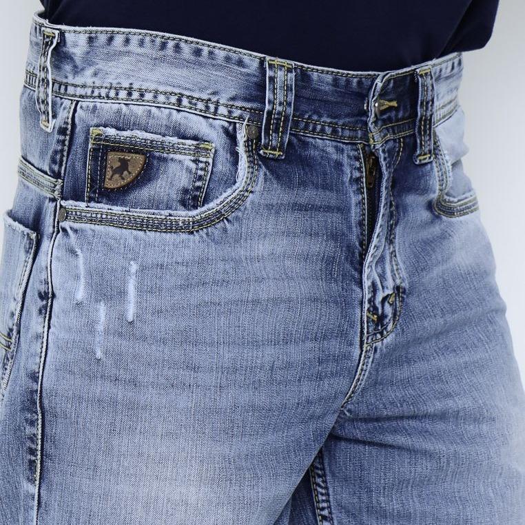 Celana Pendek Jeans CFD104E Pria 3