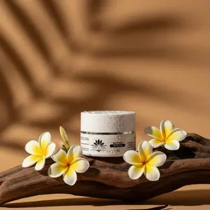 DAY Cream Whitening UV TBG Wajah Mencerahkan BPOM 18240100758 Tunjung Biru Skin Care Melindungi Kulit dari Radikal Bebas