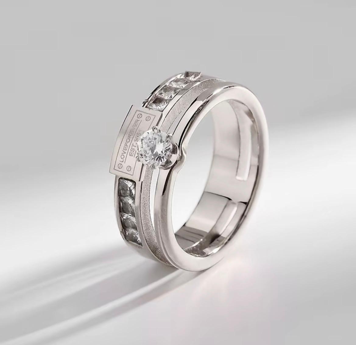Cincin Titanium 2Layer Trendy Desain Mewah Tidak Karatan dan Tidak Luntur Bahan Tahan Lama Cocok untuk Berbagai Gaya