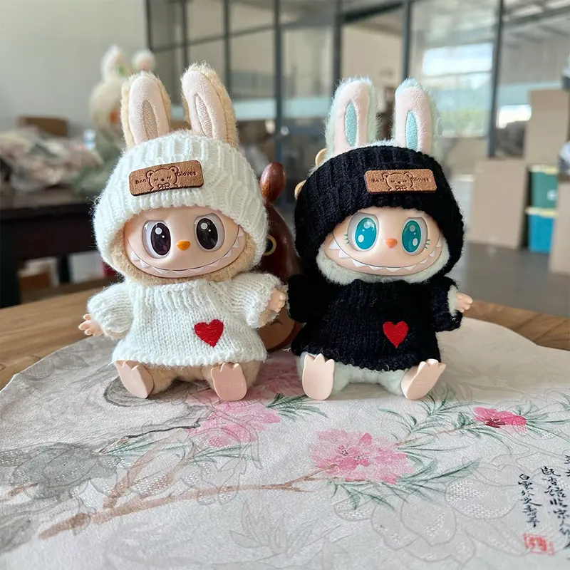 [Clothes only] labubu doll clothes pendant LALBUBU bear label hat love sweater set Cute Decoration Little Cloths#472032LS 2