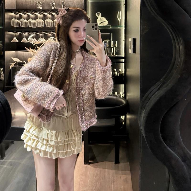  ÁO KHOÁC DẠ TWEED KHUY ĐỒNG MIX BRA + CHÂN VÁY NHUNG XẾP TẦG  bán rời từg spham   - BAUBE 