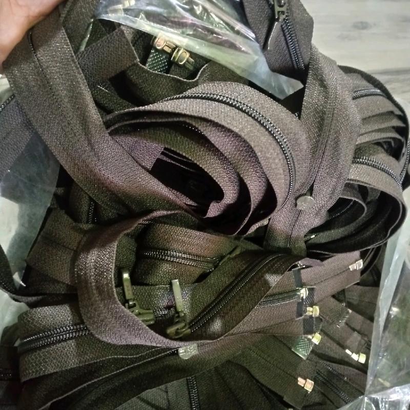 seleting jaket ziplon YKK (7 inc ) Hitam satu lusin 0