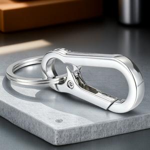 チタン製カラビナーーキーチェーン スプリングロック付き、耐久性軽量の鍵オーガナイザー アウトドア用、EDC、防犯ギア用 ハイキング、キャンプ、デイリー通勤に便利な安全フック。