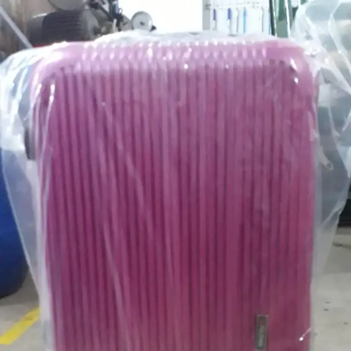 Pembungkus Plastik / Double Proteksi Bubblewrap (Untuk Tambahan pengemasan Koper agar aman sampai Tujuan) 4