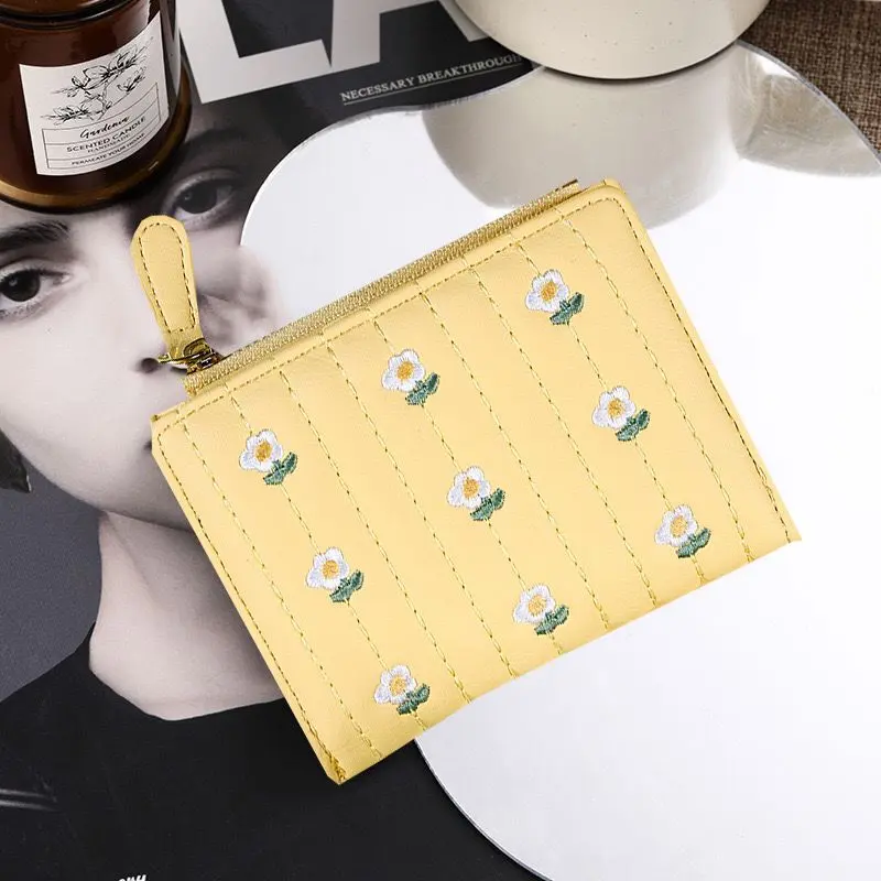 Smile Goddess Dompet Wanita lipat motif bunga dengan mode lipat dan sleting 2071 7