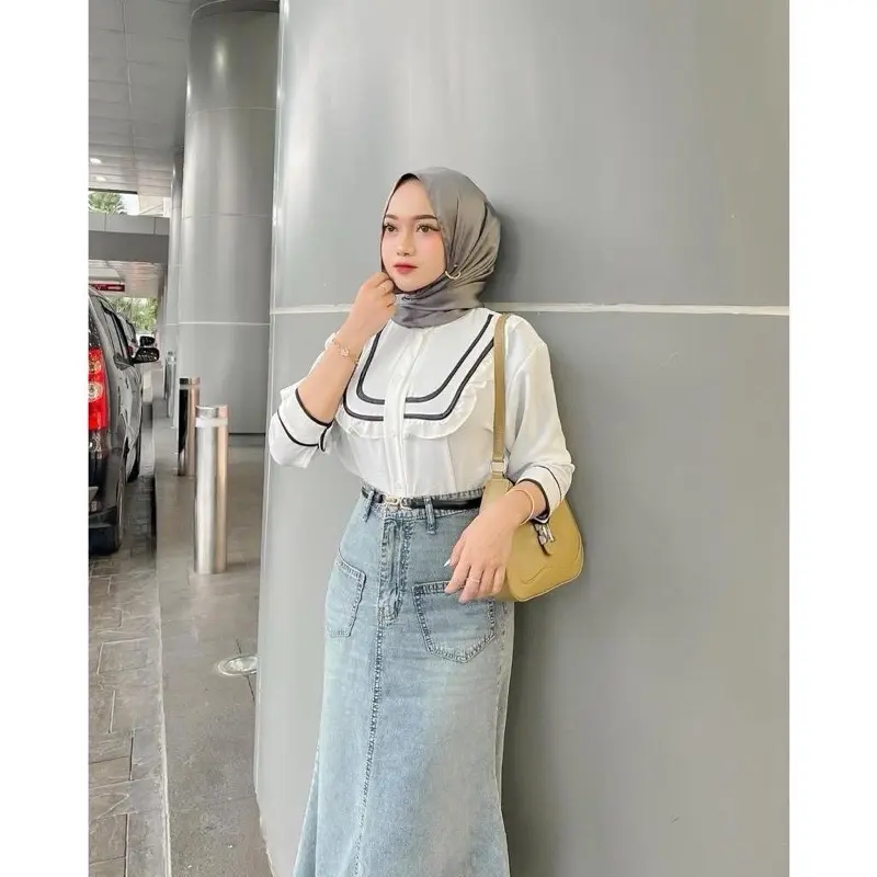 blouse ruffle list hitam kancing aktif/blouse wanita murah/ blouse korean style terbaru/ lengan balon/ kemeja wanita terbaru/ ootd wanita/ fashion wanita Crinkle Cantik Formal Nyaman Panjang 0