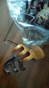 Product Review of C12 JEDAI BANGKOK JUMBO KUAT 8CM JEPIT RAMBUT from Y**i H**n 0