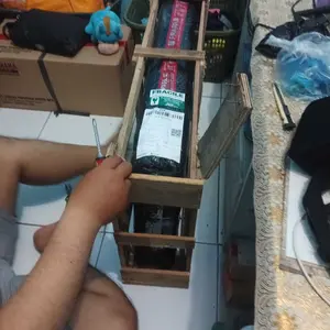 TCL 32 inch V51C - QLED - HDR 10 - Multiple Eye Care - Dolby Audio - Bezel-less (Model: 32V51C)