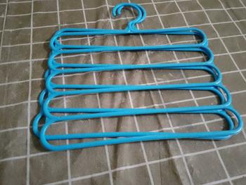 Product Review of HUGO Gantungan Hanger 5 Susun Serbaguna Gantungan Jilbab Gantungan Celana Baju Pakaian Plastik Multifungsi from n**g N**a 0