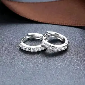 Anting Jepit Baris Satu Full Permata