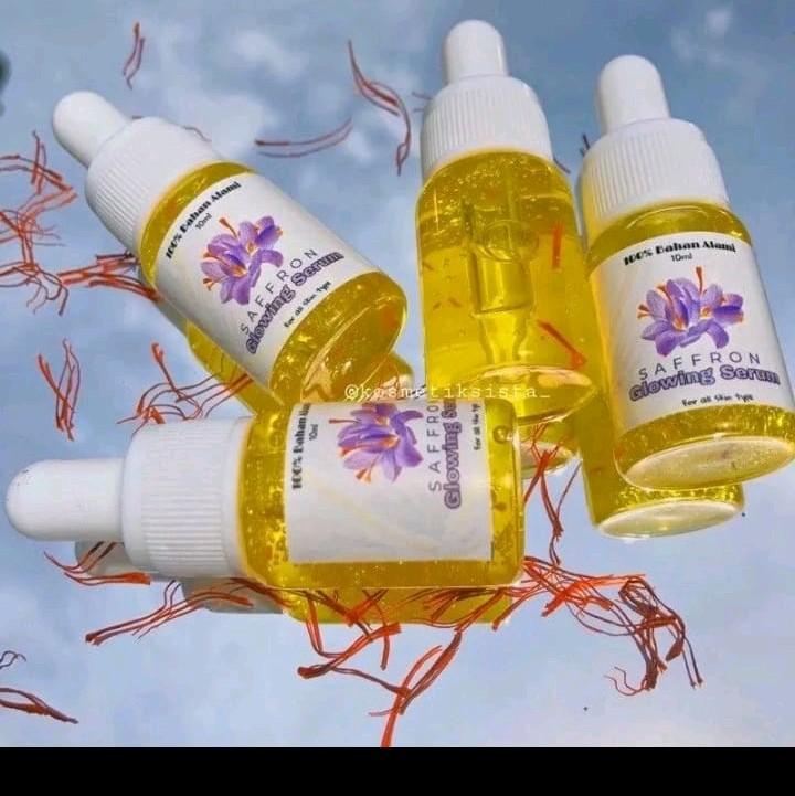 serum safron whitening (LUSINAN) Vitamin Pencerah Wajah Memutihkan Mencerahkan 0
