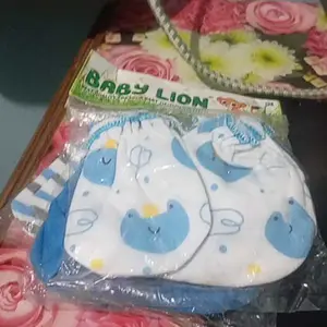 3 pasang sarung tangan 3 pasang sarung kaki motif