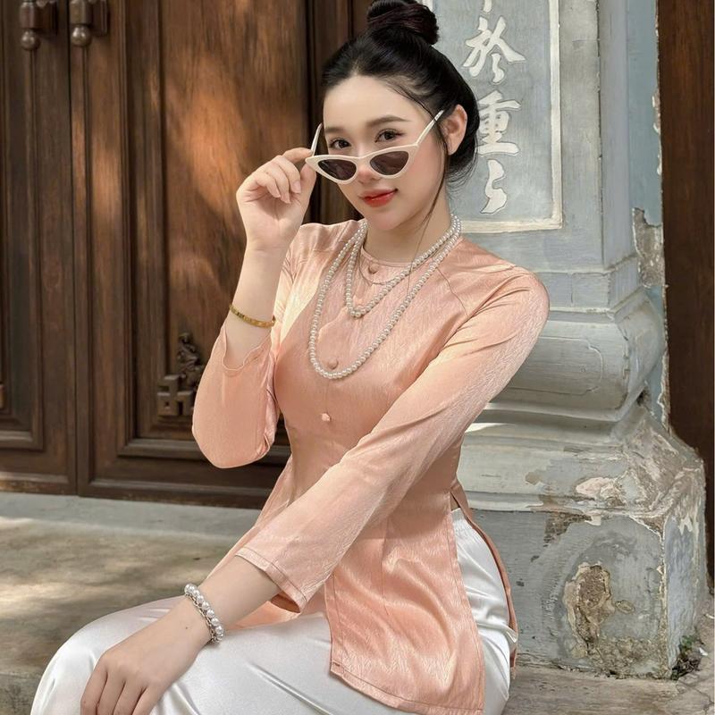 Xưởng May Hân Nguyễn - B.A109 - ( Áo Lẻ ) Bà Ba Gấm Xước Nút Nụ Cổ Tròn Tay Dài Dây Kéo Nữ Top Women Kem