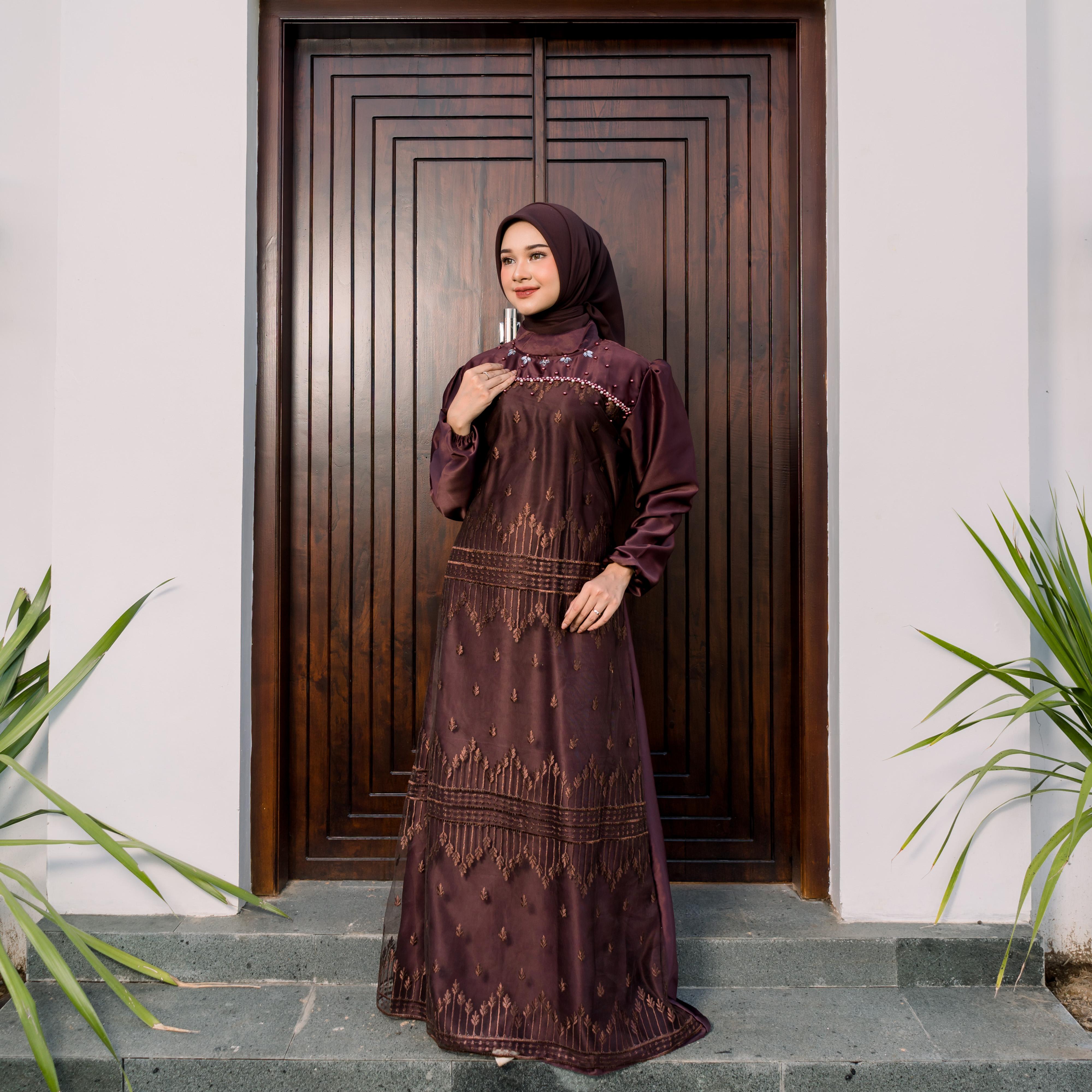 Gamis Manda Dress Luxury Brokat Motif Bahan Silk Premium Original Full Brukat Gaun Lebaran Terbaru 2026