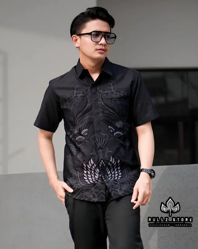 Kemeja Batik Pria Lengan Pendek - Bahan Katun Cowok Distro Dewasa Surfing Atasan Casual Panjang Motif Hitam - Kerja Kemeja batik Keren Hem Nyaman Baju Santai 4