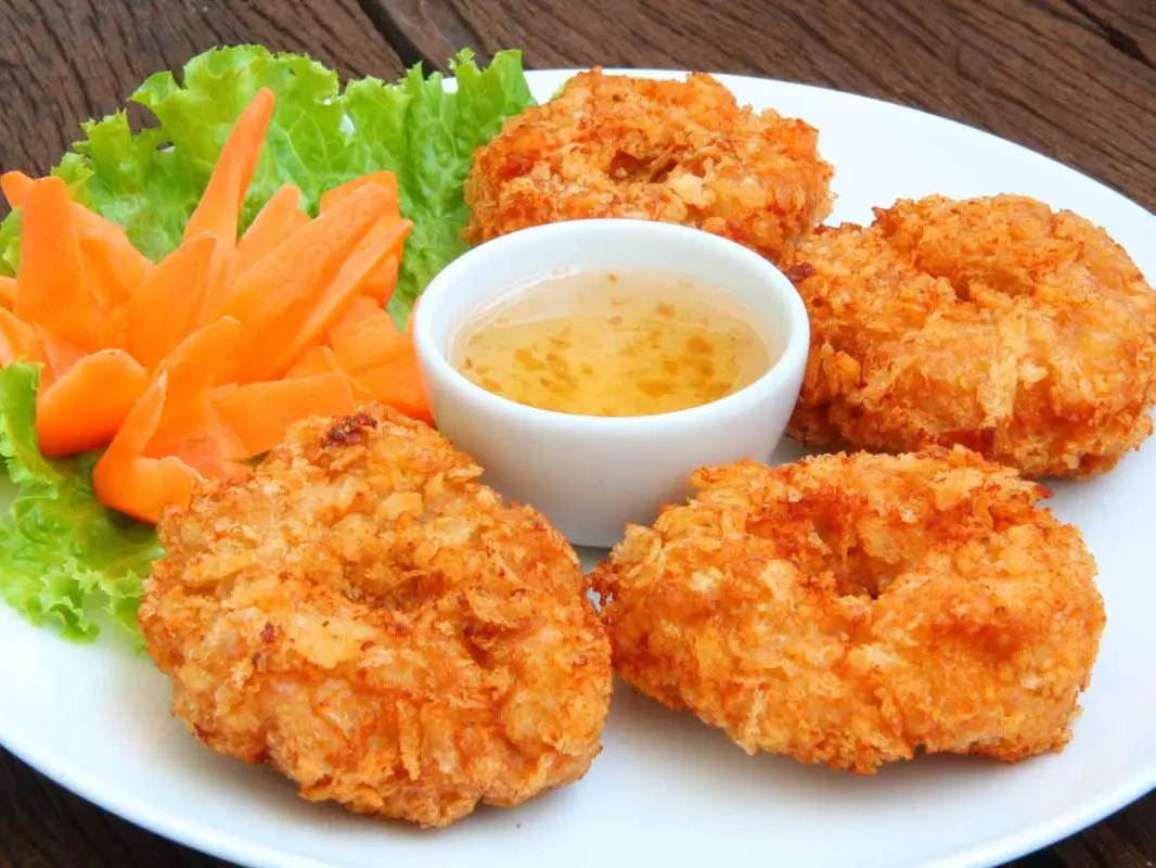 Thai Prawn Cake (10pcs) : Crispy Thai Prawn Cakes – Fresh & Flavorful, Ready-to-Eat Food Garlic