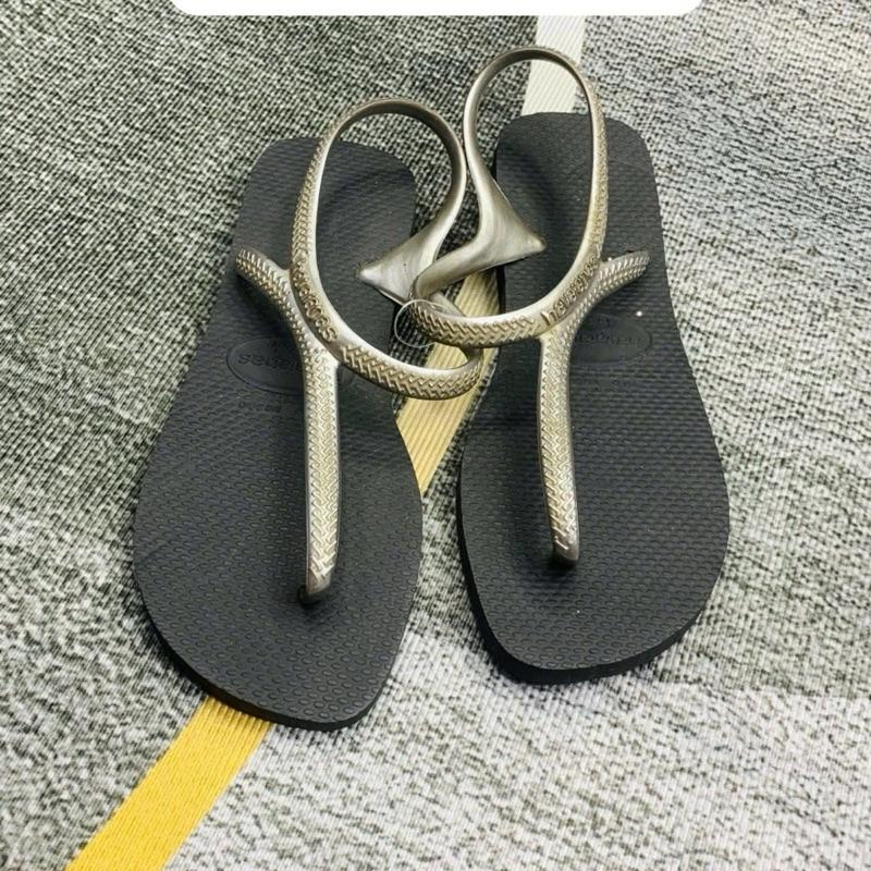 SANDAL NỮ URBAN FLASH NHA THIÊN TRANG . NGOÀI TRỜI CAO SU TỰ NHIÊN . DU LỊCH . ĐI BIỄN . NGOÀI TRỜI . ĐI BIỄN . ĐI CHƠI . DU LỊCH . 4 MÙA . DẠO PHỐ