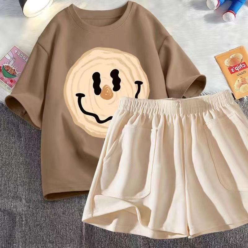 Bộ Đồ Mùa Hè Cho Bé Gái, Dành Cho Trẻ Từ 3-14 Tuổi, Hàng Mới Về 2024, Thích Hợp Cho Trẻ Em Trung Và Lớn, Được Làm Bằng Bông, Áo Thun Ngắn Tay, Phong Cách Hàn Quốc, Quần Đùi Thường Ngày Bộ Đồ Hai Mảnh