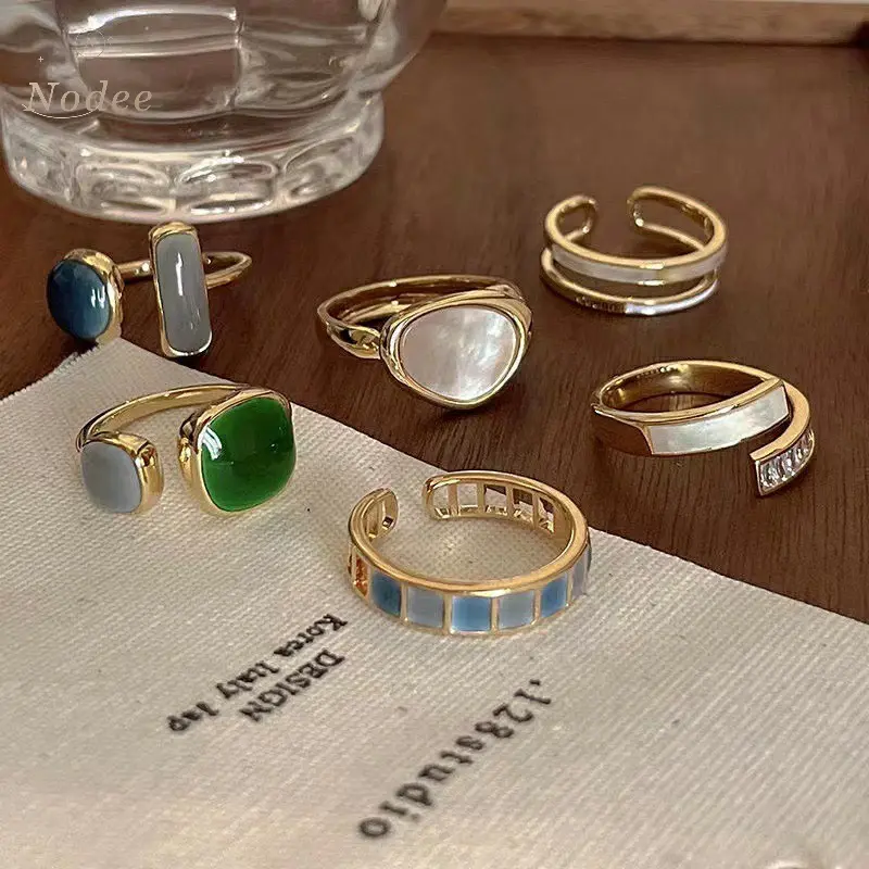 COD Cincin Zamrud Wanita Gaya Dingin Desain Niche Mewah Kelas Atas Cincin Terbuka yang Dapat Disesuaikan ND