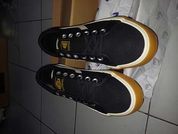 Product Review of Sepatu Ventela Republic Low Black Natural / Cream / White / Grey / Navy / Black Gum Shoes Free Sticker & Free Kaos Kaki from A**n 1