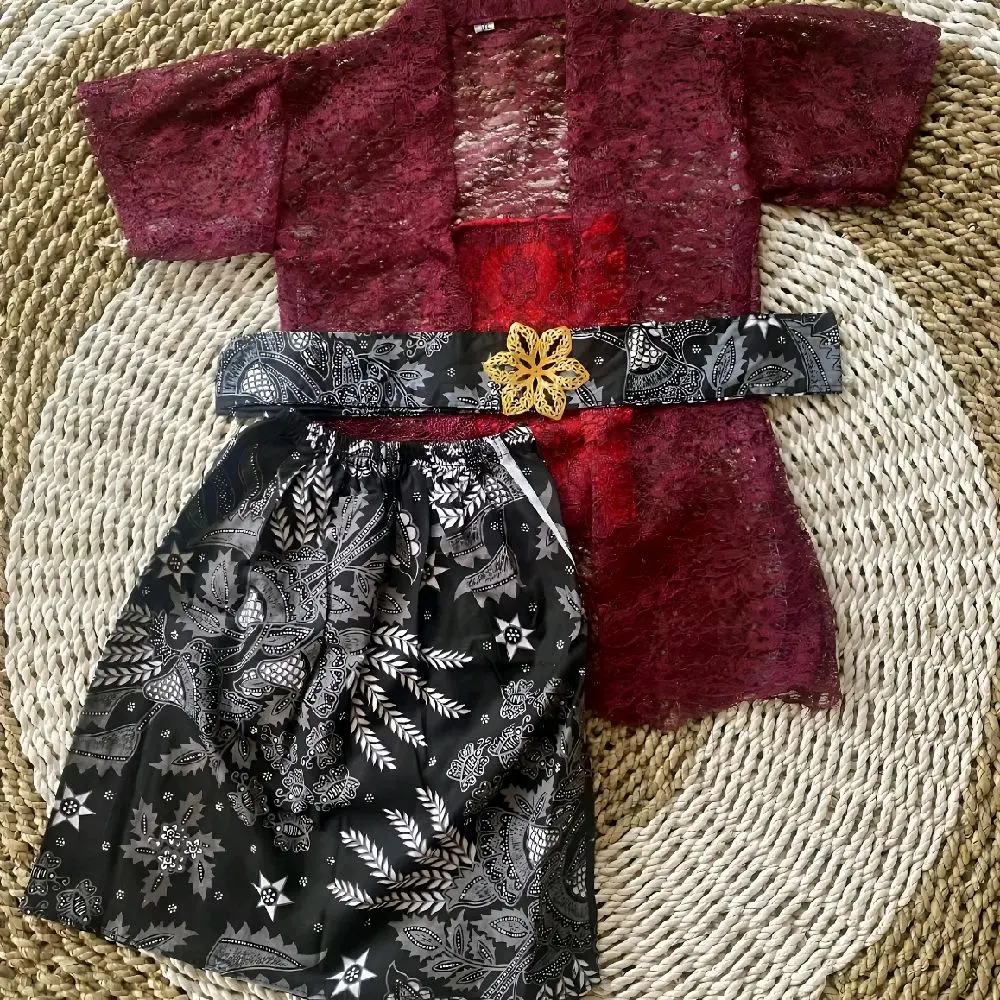 Setelan Kebaya anak Kutubaru Rok span pendek Bahan Brokat lembut fashion baju one set