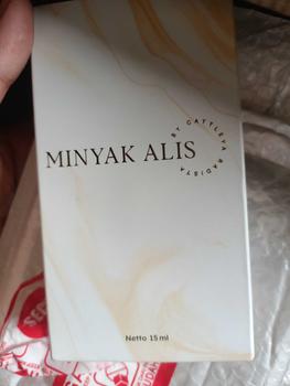 Product Review of (BPOM) CATTRA OIL by Cattleyaradista | (before: minyak alis herbal) new name & packaging from P**a 1