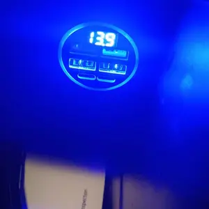 Adaptor Charger Mobil 12-24V 100W Pengisian Cepat 4 Port USB + 2 Port PD Display LCD Pengisi Daya Ponsel Cepat Stabil Kompatibel Semua Mobil Aksesoris Mobil Pengisi Daya USB Auto Charger Power Bank Mobil