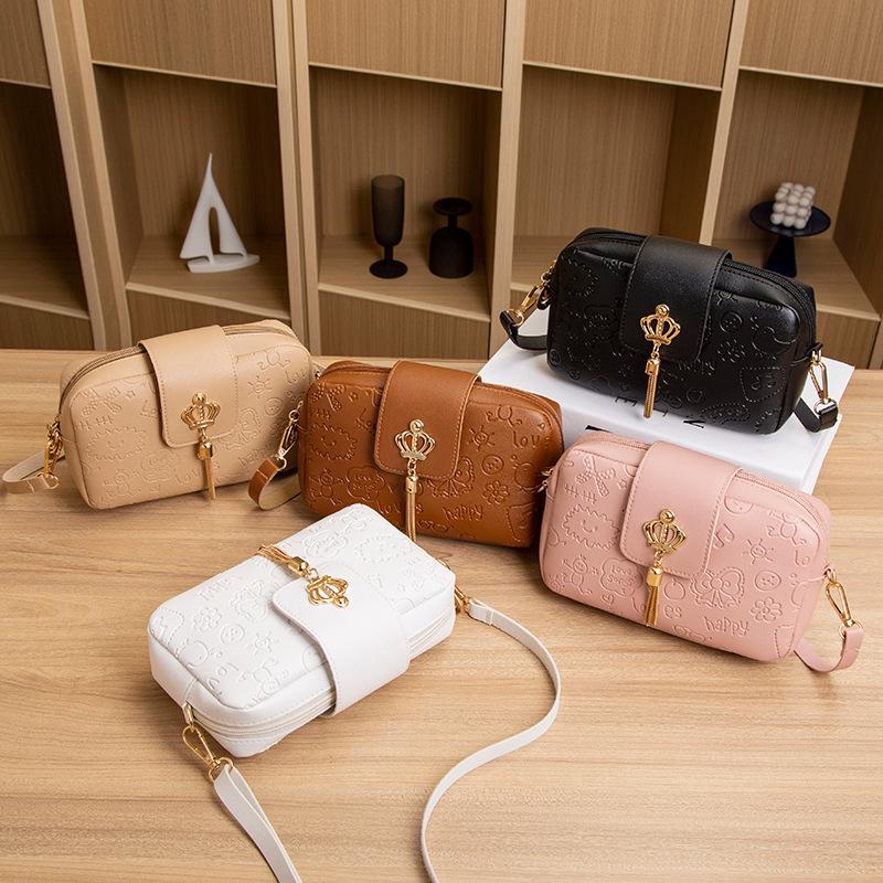 Product Introduction of DROPASSIST 2124 READY STOCK Diamond Embroidered Crossbody Vertical Mobile Phone Bag Casual Foreign Trade Bag Gift Small Bag 43