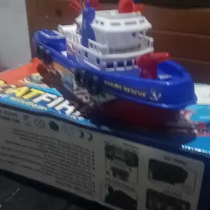 Electric music lights emitting Marine patrol boat toys,electric autonomous fire fighting boat can automatically spray water, high simulation children's toy boat Baterai Lampu Mainan Control Perahu  Remote