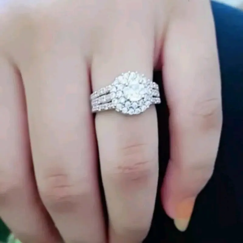 Cincin Wanita Titanium Gold Dan Silver Rings Elegan 1