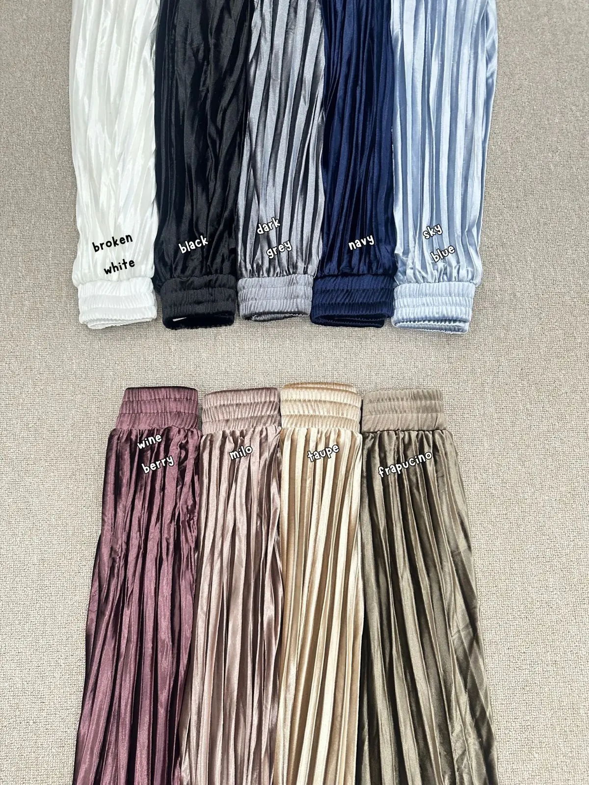 Ayasha Hijab Rok Plisket Bludru Velvet Skirt Lembut Premium