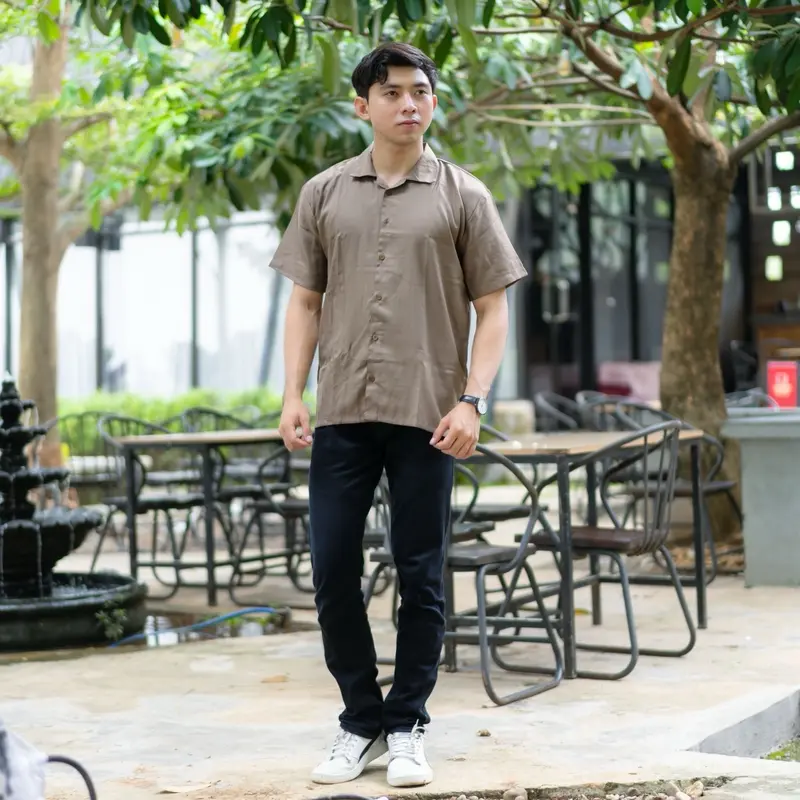 Matrix.id - Kemeja Pria Cassual Terbaru Hem Pria Populer Atasan Pria Kekinian Lengan Pendek Kerah V neck Bahan shakila Premium kemeja  viral Baju Lembut Panjang Casual 3