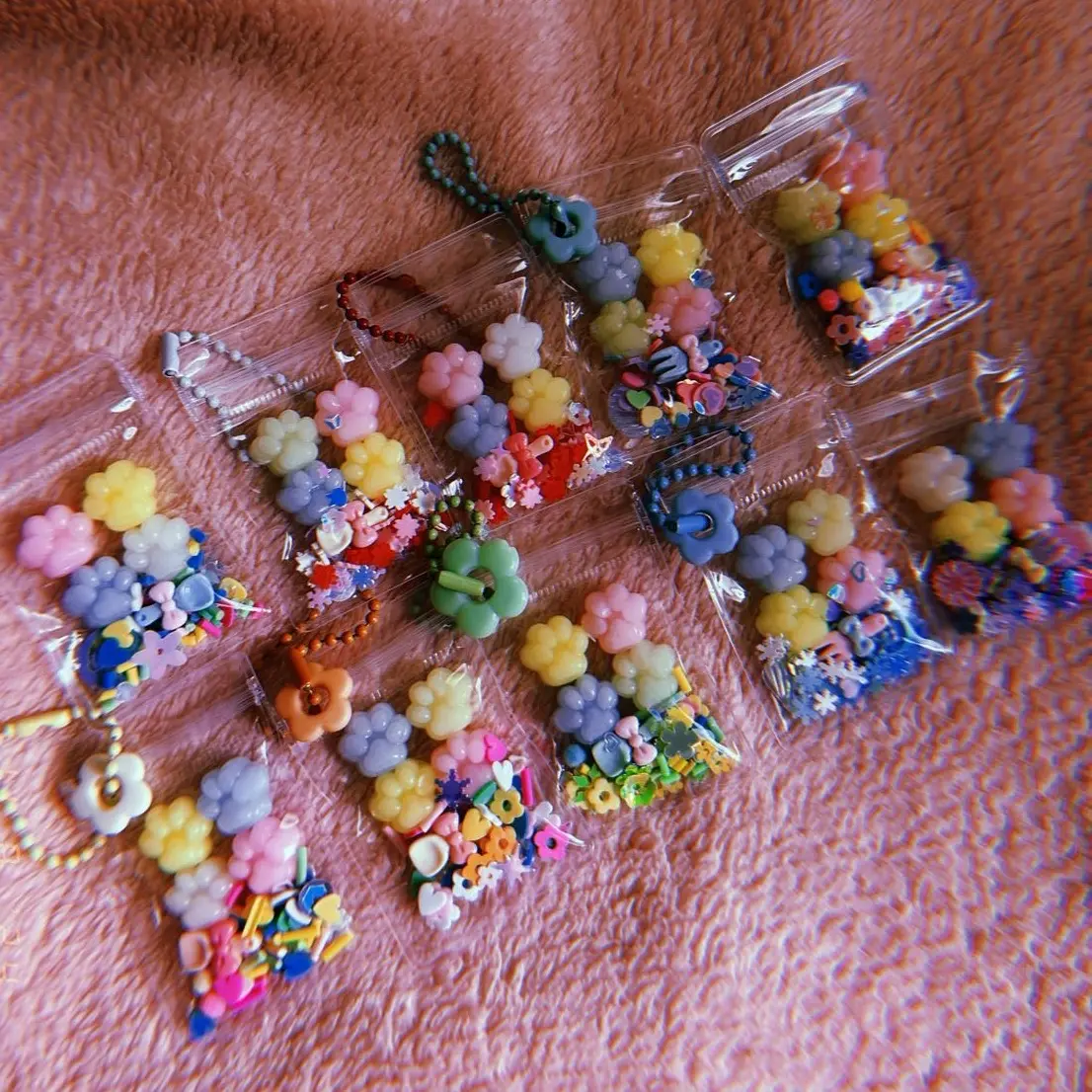 Squishy 4 mini paws keychain