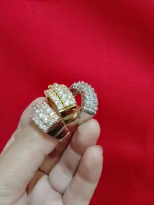 Cincin Berlian Baris Tiga Cantik