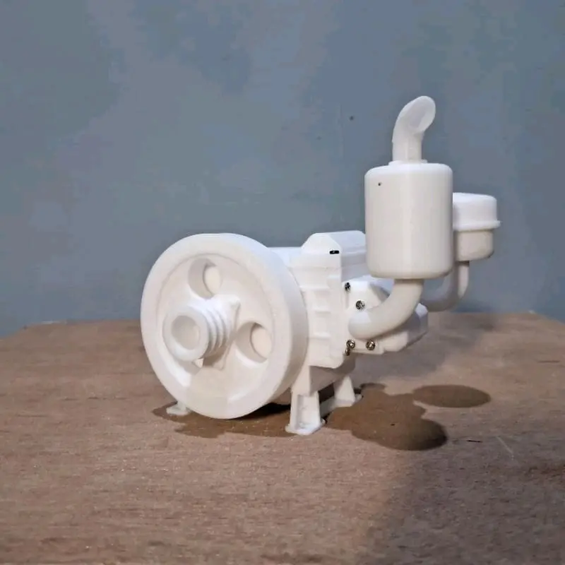 Miniatur mesin diesel Dongfeng kosongan 4