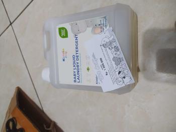 Product Review of Kiddiejoy Baby Liquid Detergen Bayi / Baby Laundry Detergent Liquid 1000 ml Eco-friendly from r**1 0