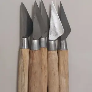 Pisau layang layang model lurus.sangat bagus di gunakan untuk seniman kreatifitas