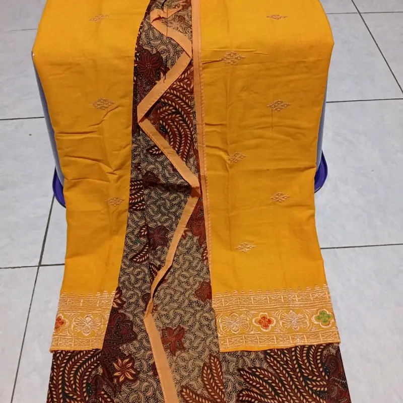 kmben kancut batik setengag jadi (kuning) Songket 0
