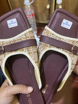 Product Review of Sandal Wanita Terbaru Kekinian 2025 Empuk Gaya Korean Style Viral from t**t 2