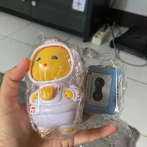 [Versi audio Keychain couple] Kotak Musik Kayu Gantungan kunci tape recorder keychain retro sould old school bentuk radio lagu, Gantungan kunci rekam lagu unik Merah Biru