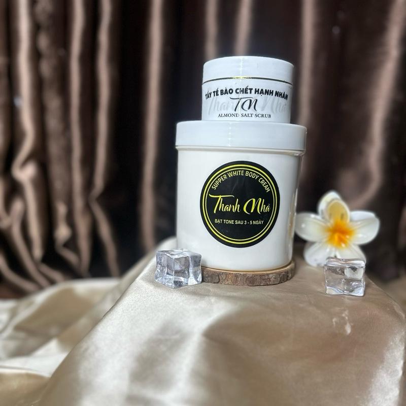 , MUA 1 tặng 1 : Mua 1 hộp kem (900g ) tang 1h tẩy tế bào chết muối hạnh nhân.  KEM BODY THẤM NHANH    900g /  KEM BODY DƯỠNG DA Nữ