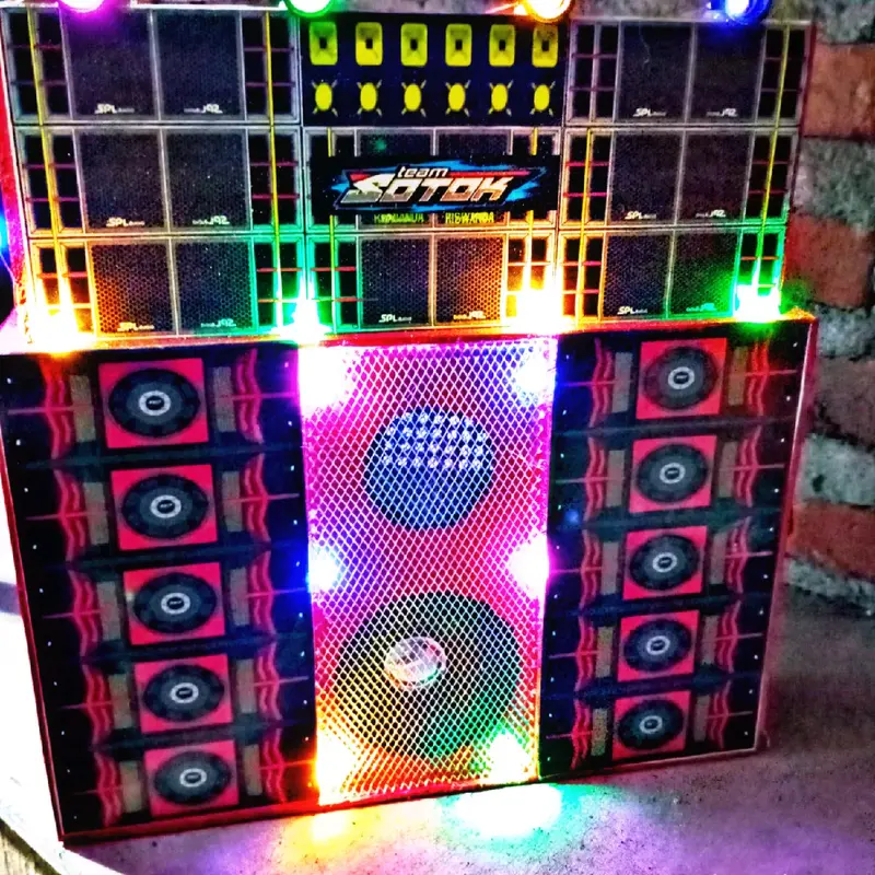 SOUND SYSTEM MINIATUR FULL LAMPU SIAP BUNYI PRODUKSI SENDIRI WARNA MERAH Baterai 2