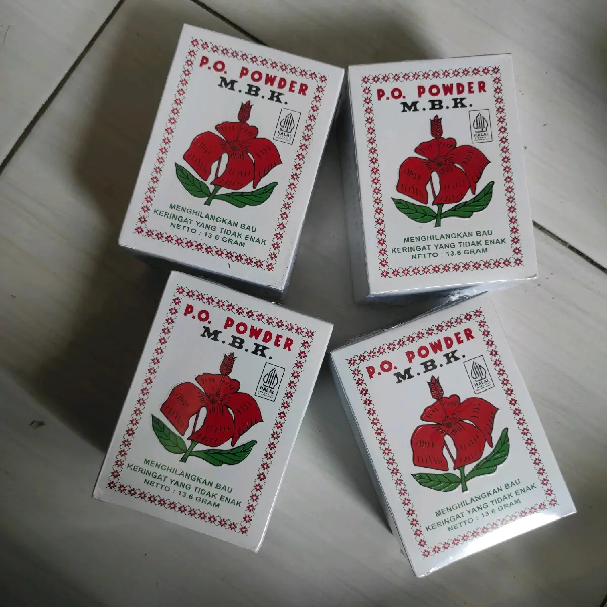 M.B.K POWDER SACHET PUTIH MENGHILANGKAN BAU KERINGAT 13,6 Gram BPOM