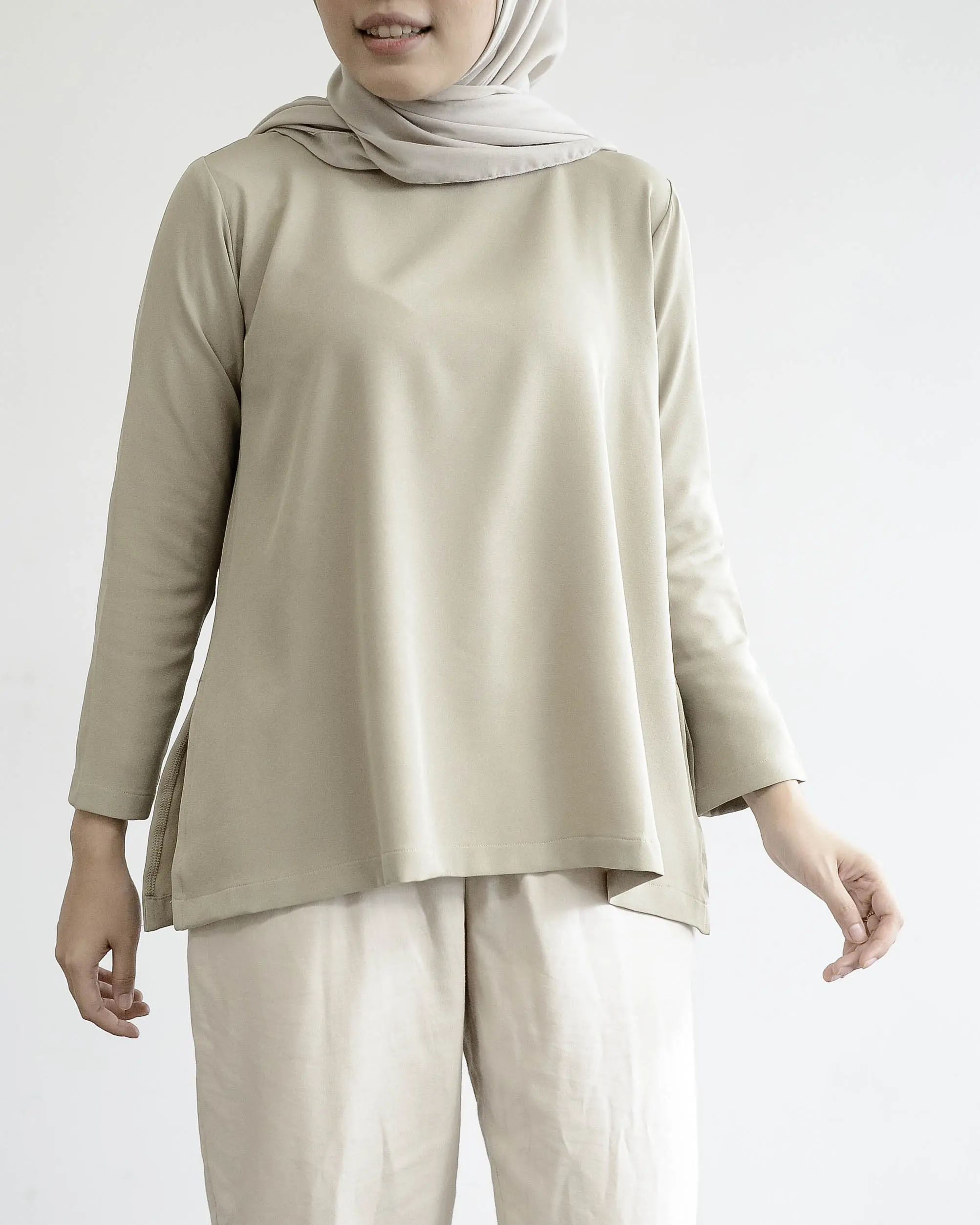 MISTYVORI | Tiva Baju Panjang Polos Atasan Wanita Anti Kusut Muslim Basic Kancing Kerah Outer Simple Casual