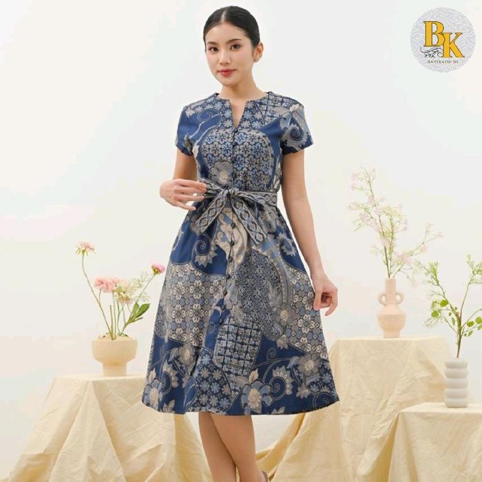 dress batik modern wanita Modern Black Wedding | Black Wedding | Modern Wedding