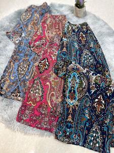 Flowing Women Floral / Batik Printing Pleated Long Pant (Fit Up To 100KG)